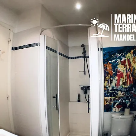 Marina Terrace 망들리유 라 나플